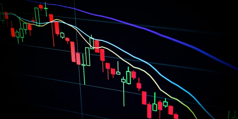 Global currency exchange rates and financial data tracking on mobile