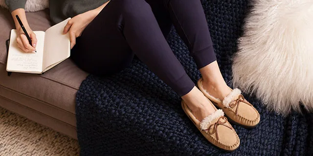 Dearfoams: 10% Student Discount