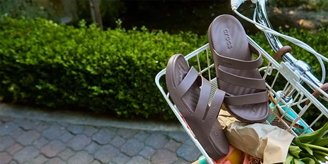 Crocs: $20 Off Orders $100