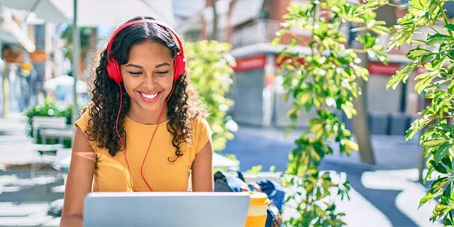 TechSmith: Subscription to Camtasia & Snagit for $45/yr