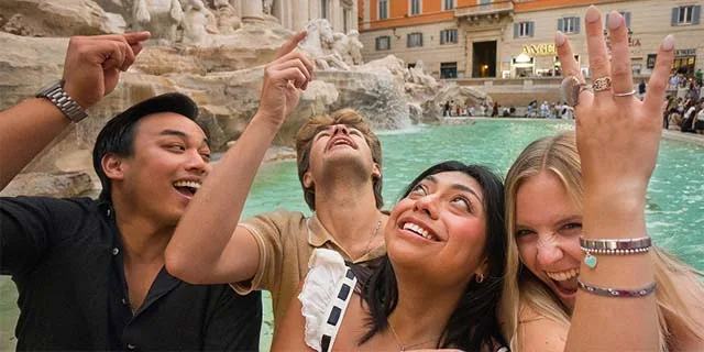 EF Ultimate Break: $125 Student Discount per traveller