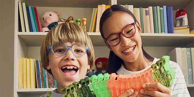 Lenscrafters: $50 Student Discount on Complete Pair